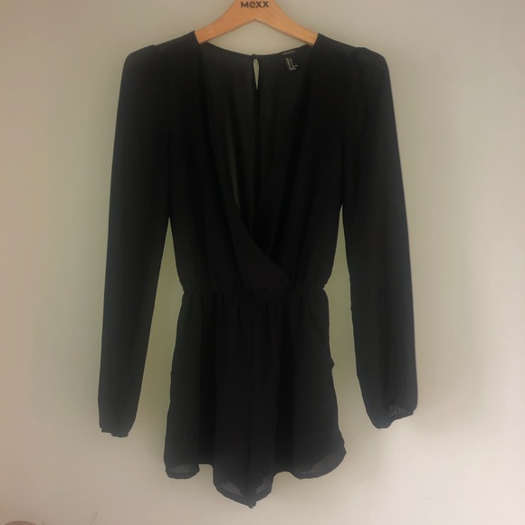 Chiffon Surplice Romper Black - Picture 3 of 5